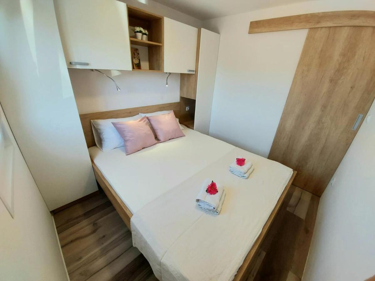 Mobile Homes Charly Tisno Εξωτερικό φωτογραφία