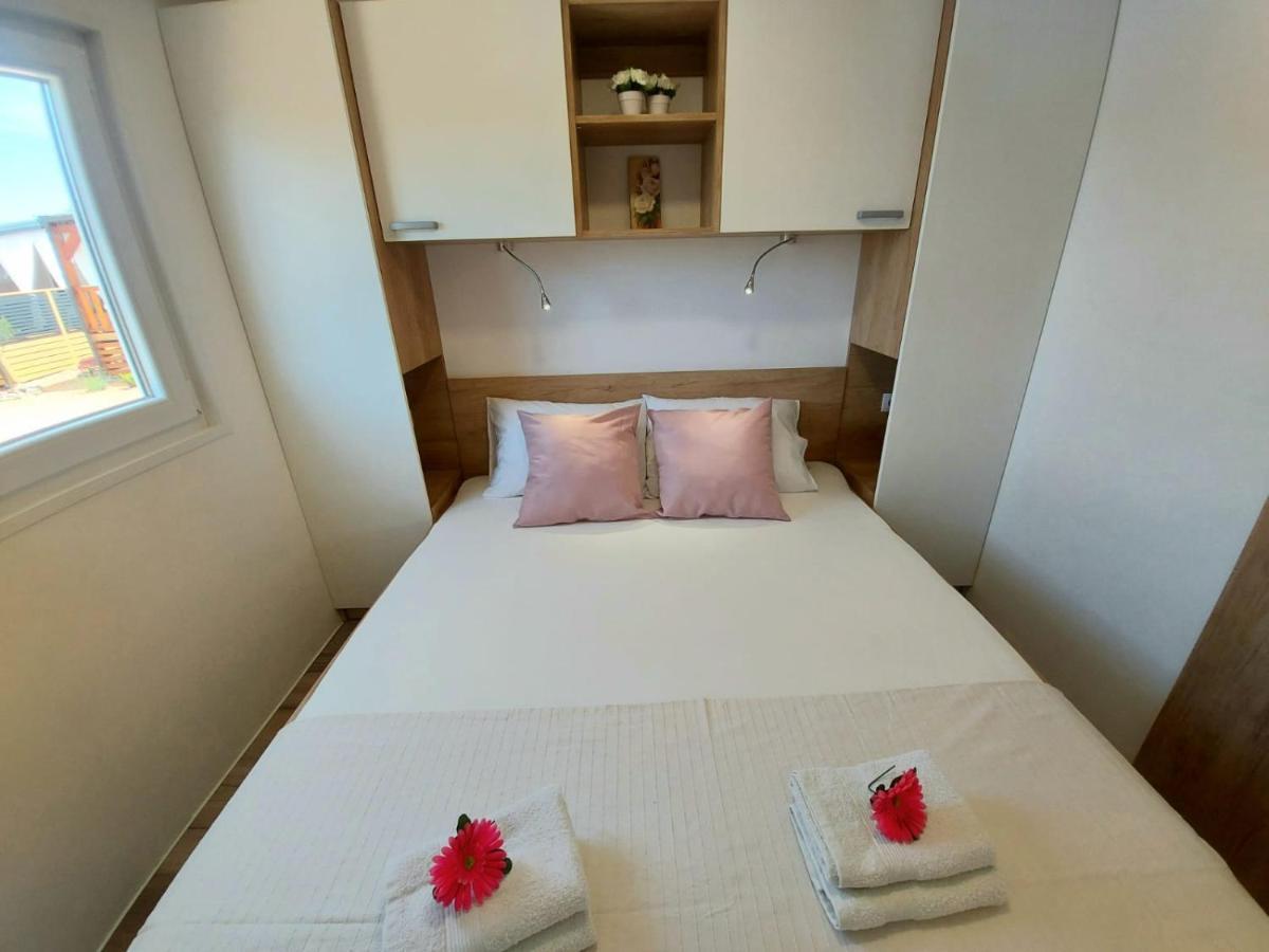 Mobile Homes Charly Tisno Εξωτερικό φωτογραφία