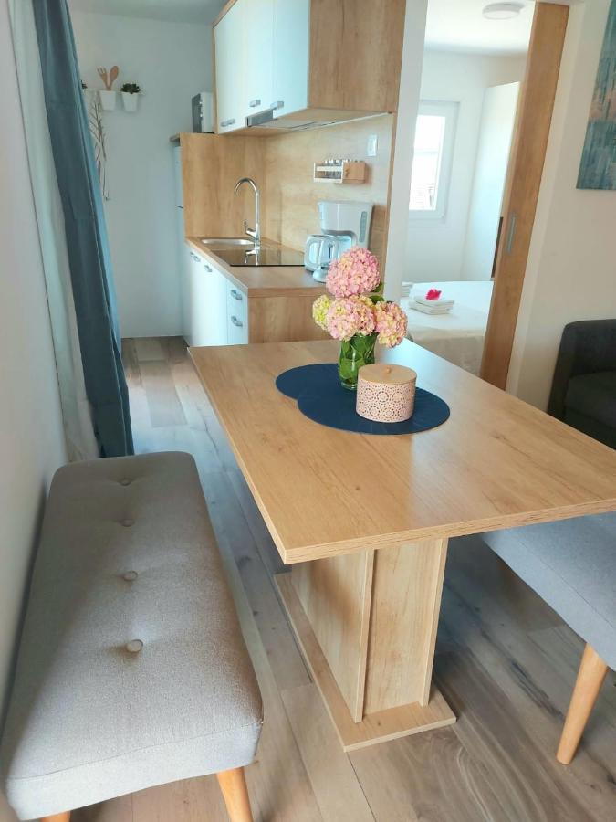 Mobile Homes Charly Tisno Εξωτερικό φωτογραφία