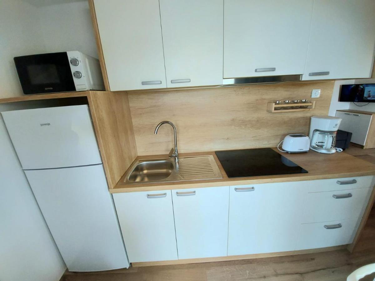 Mobile Homes Charly Tisno Εξωτερικό φωτογραφία